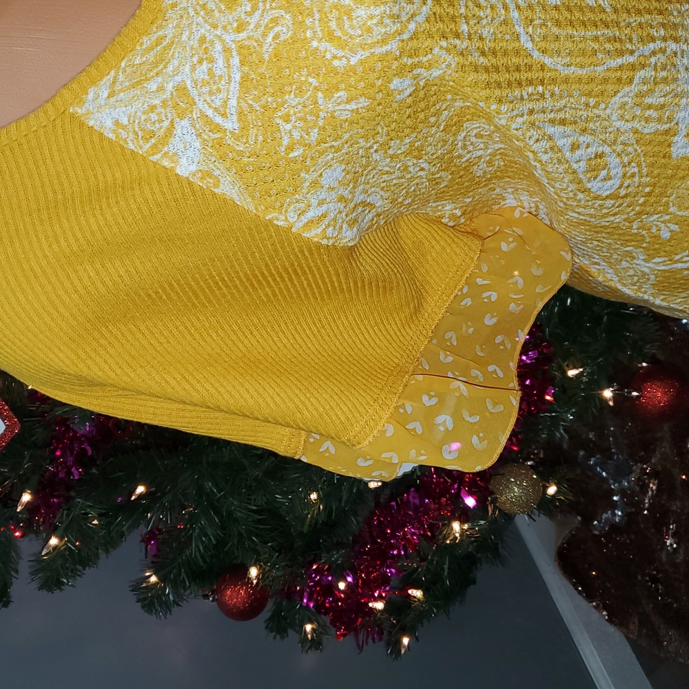 Cato Yellow Paisley Blouse Shirt Top - Picture 3 of 7